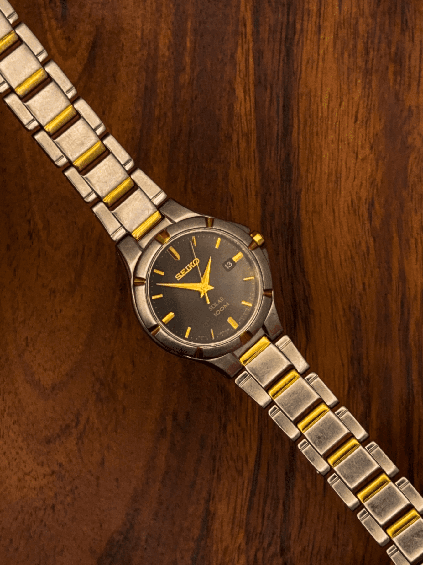 2020 Seiko V137-0CH0 Solar vintage watch, detail 1 of 7