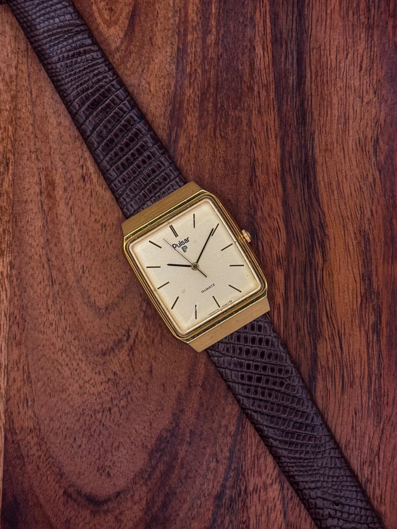 1983 Pulsar Y101-5209 Rectangular Quartz vintage watch, detail 1 of 8