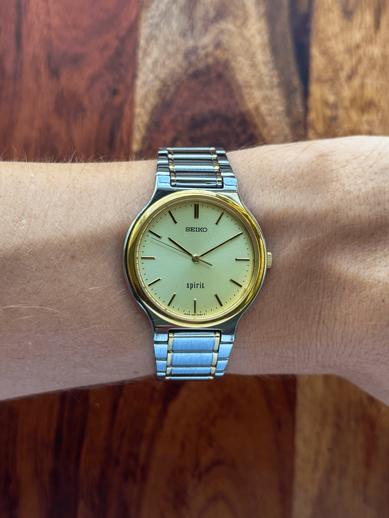 1991 Seiko 7N01-6A70 Spirit Two-Tone Champagne Dial vintage watch, detail 8 of 8