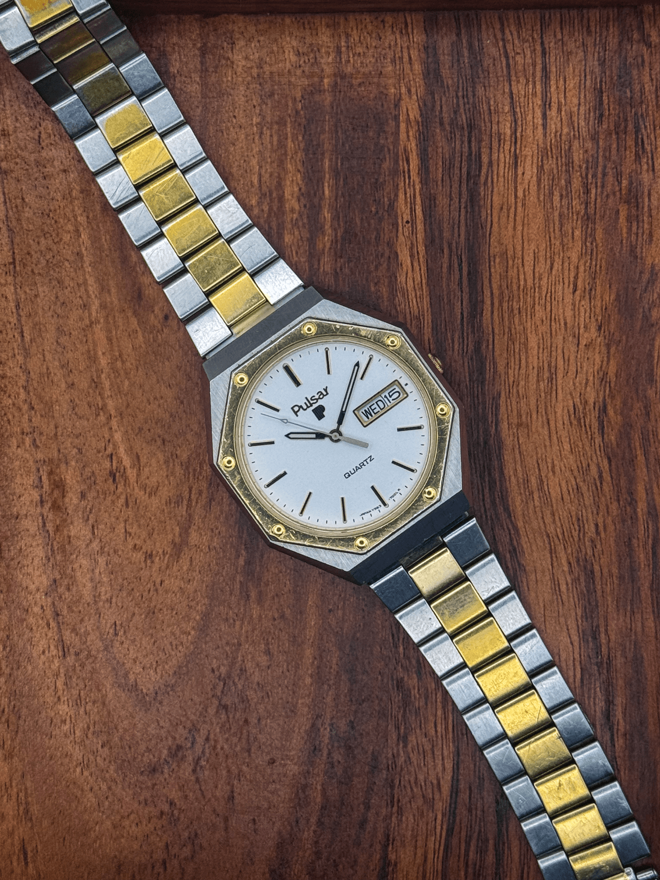 1981 Pulsar Y563-7039 ‘Royal Oak’ vintage watch, detail 1 of 6